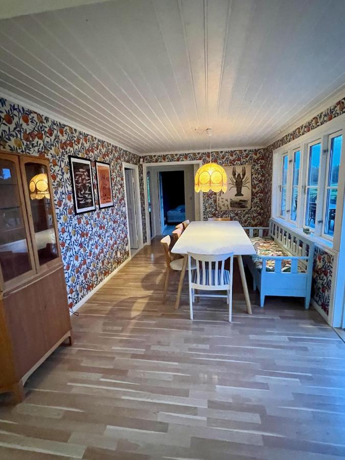 Willa Idylliskt Hus Med Sjoeutsikt. Östhammar Zewnętrze zdjęcie